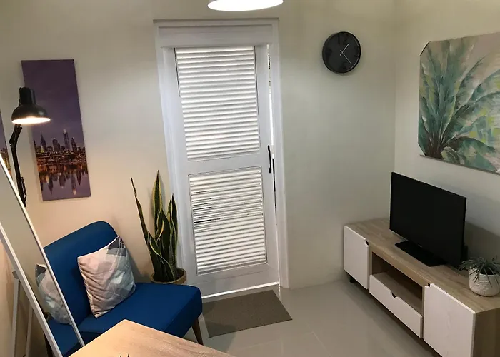 Royal Garden Residences - Mabolo 3*