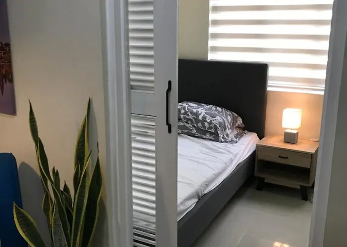 Royal Garden Residences - Mabolo Lägenhetshotell Cebu